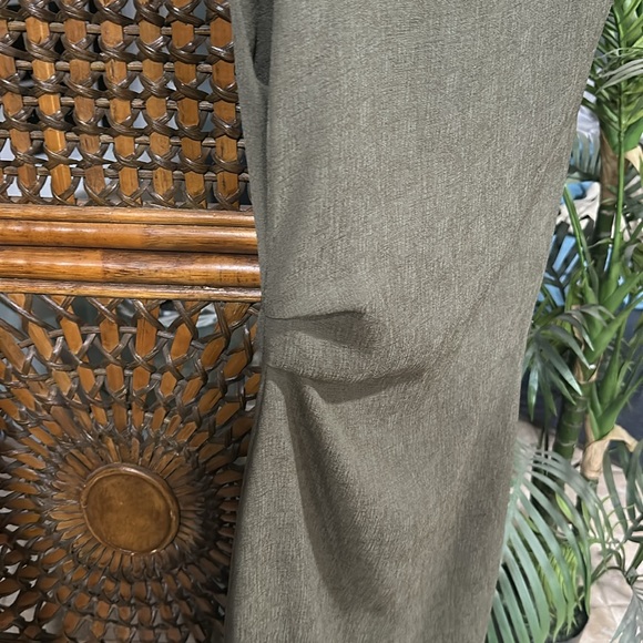 Zara Women’s light Army Green Ruched Side Maxi Dress Size xs brand new w tags - Picture 3 of 10